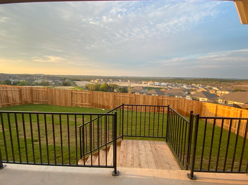 457 Sue Peaks Lp in Dripping Springs, TX - Building Photo