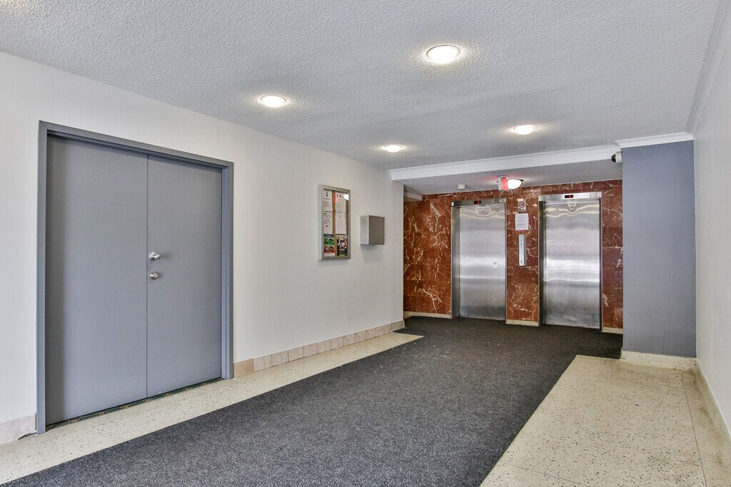 Linwood Apartments in Mississauga, ON