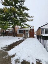 10104 S Prairie Ave in Chicago, IL - Building Photo