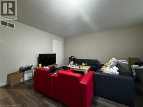 338 Albert St in Waterloo, ON - Building Photo - Building Photo