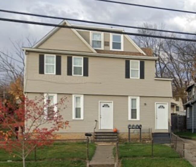 property at 231 Dueber Ave SW