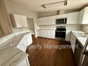 1760 Freedom Dr in Middleburg, FL - Building Photo - Building Photo