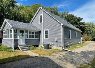 412 W Skaro St in St. Peter, MN - Building Photo - Building Photo