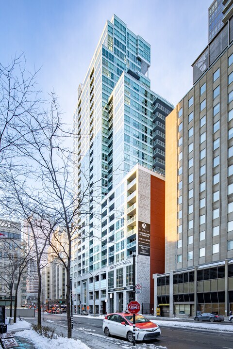 Altitude Condos in Montréal, QC - Building Photo