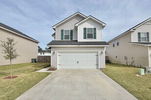 1068 Grayson Ave in Hinesville, GA - Building Photo