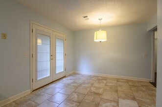 Ridgewood Court Home in Auburn, AL - Building Photo - Building Photo