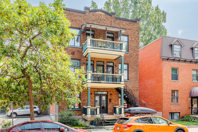 2480 Quesnel Rue
