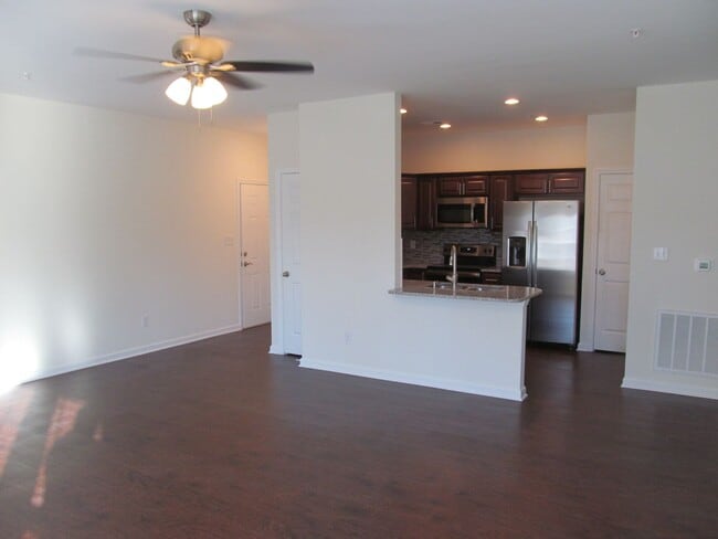 2606 Pennoak Way in Greensboro, NC - Building Photo - Building Photo