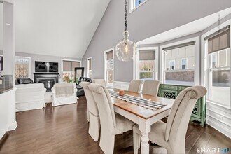 8 Highridge Rd in Middlebury, CT - Building Photo - Building Photo