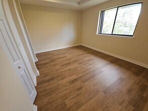 6185 Laurel Ln in Tamarac, FL - Building Photo - Building Photo