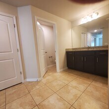 4409 NE 15th Pl in Cape Coral, FL - Building Photo - Building Photo
