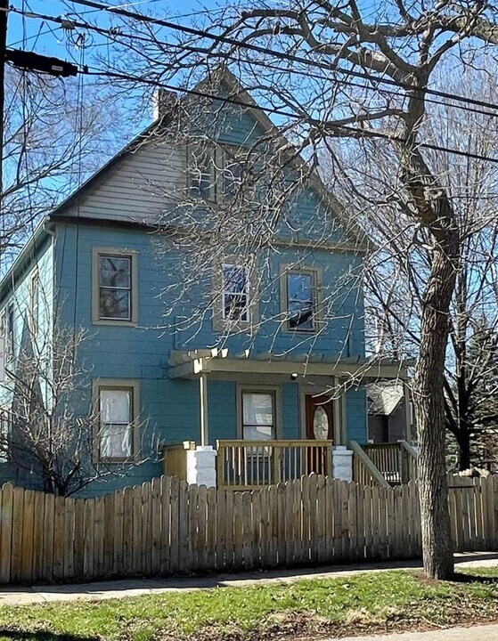 3290 W 17th St, Unit 3290 West 17 St. in Cleveland, OH - Building Photo