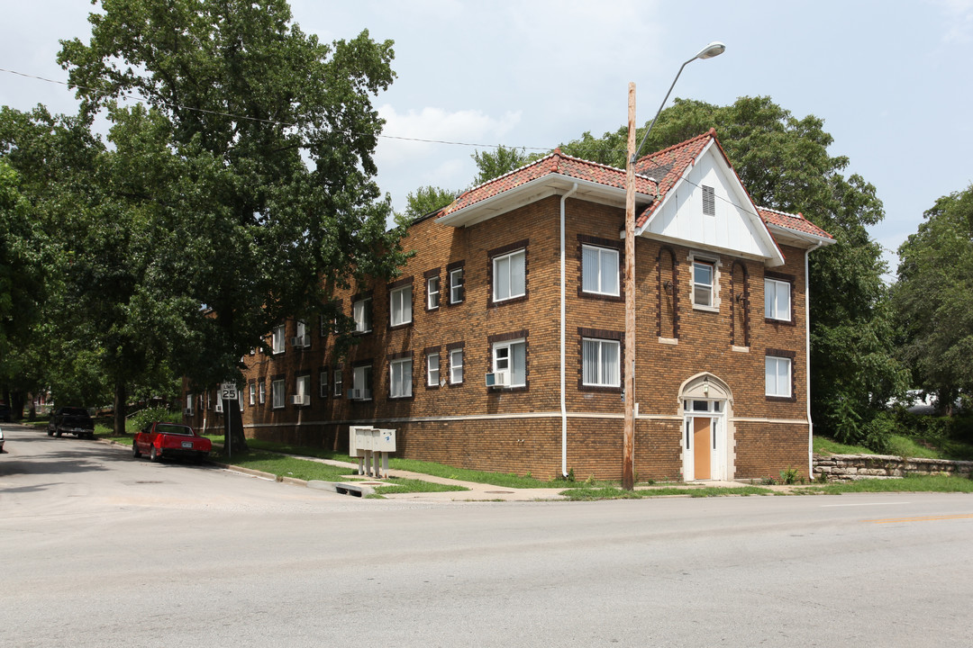 3600 E 12th St in Kansas City, MO - Foto de edificio