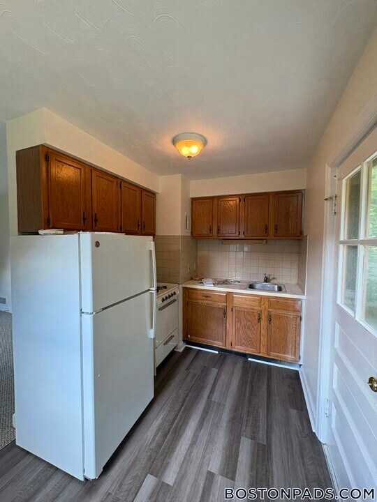 15 Dudley St in Arlington, MA - Building Photo