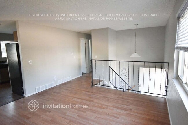 9581 W Lake Ave in Littleton, CO - Building Photo - Building Photo