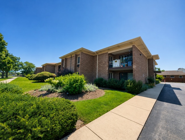 property at 483 N Larch Ave