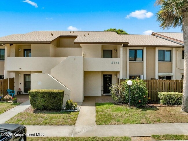property at 2175 Golf Isle Dr