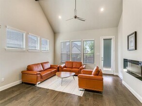 8443 Wild Rye Rd in Frisco, TX - Building Photo - Building Photo