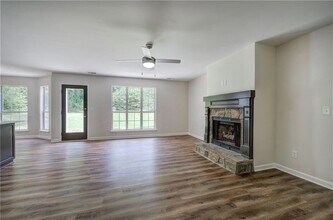 4100 Chanticleer Dr NW in Kennesaw, GA - Building Photo - Building Photo