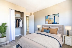 Residences at Portage Commons in Winnipeg, MB - Building Photo