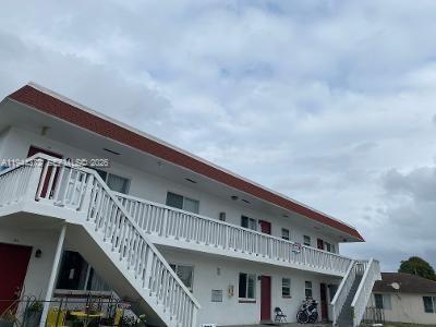 property at 7011 Pembroke Rd