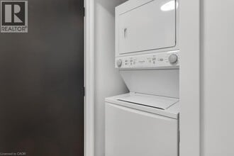 34 Windermere Crescent in Woodstock, ON - Building Photo - Building Photo