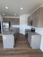 1048 Amherst Cir in Rogersville, MO - Building Photo - Building Photo