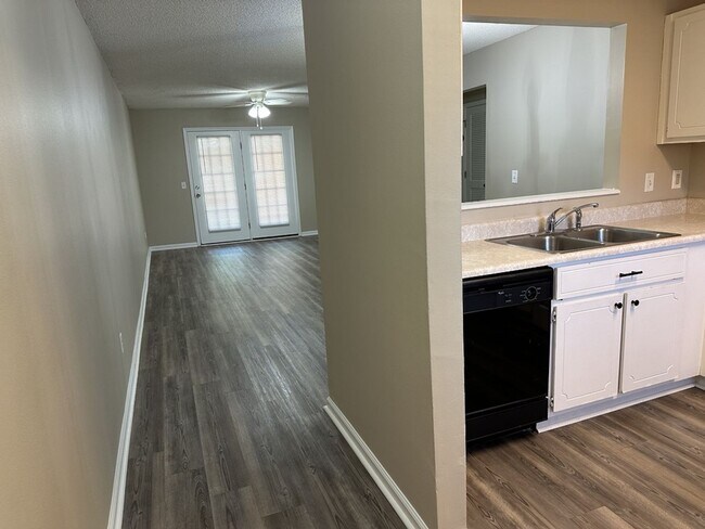 235 Magnolia Plantation Ct in Hinesville, GA - Building Photo - Building Photo