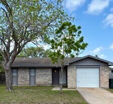 6706 Rhonda Dr in Corpus Christi, TX - Building Photo