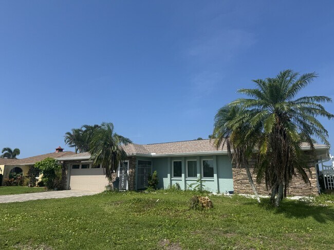 1725 N Gondola Ct in Venice, FL - Building Photo - Building Photo