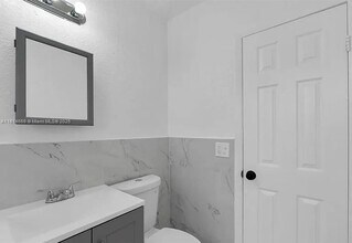 1732 NW 80th St in Miami, FL - Building Photo - Building Photo