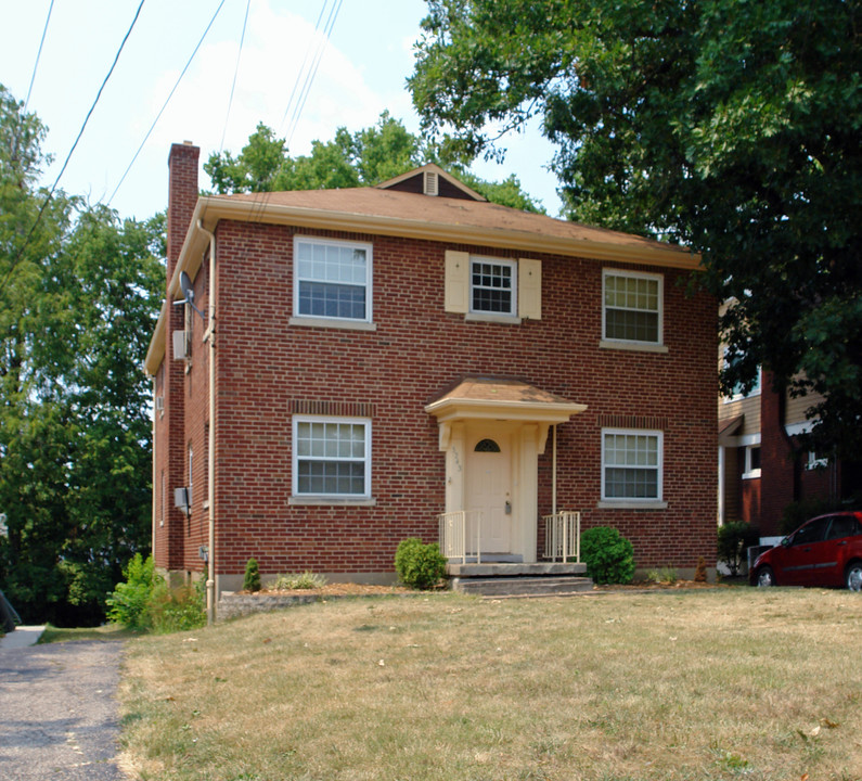 3243 Glenmore Ave in Cincinnati, OH - Foto de edificio