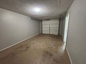 3301 SW Victoria Pl in Bentonville, AR - Building Photo - Building Photo