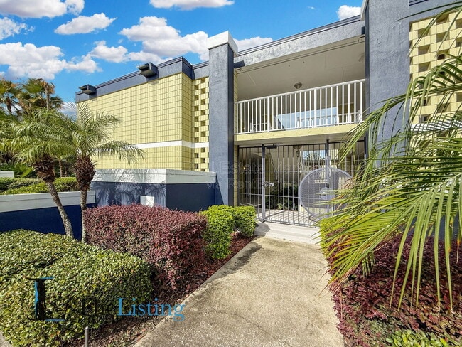 property at 1301 S Howard Ave