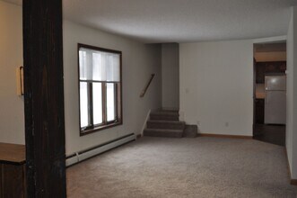 624 S 20th St in Grand Forks, ND - Building Photo - Building Photo