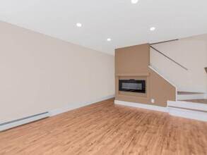 22 Betty Ct in Staten Island, NY - Building Photo - Building Photo