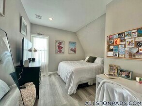 66 Quint Ave in Boston, MA - Building Photo - Building Photo