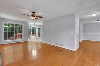 4400 Autumn Glo Ct in Douglasville, GA - Building Photo - Building Photo