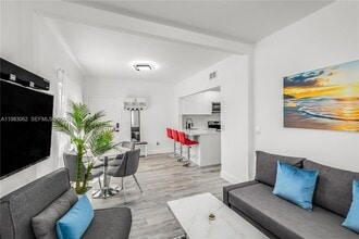 750 Pennsylvania Ave, Unit 6 in Miami Beach, FL - Building Photo - Building Photo