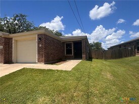 2204 Indian Trail in Harker Heights, TX - Building Photo
