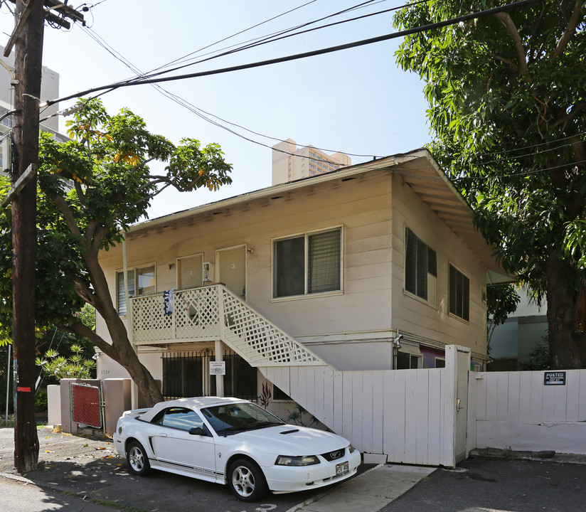 2457 Cleghorn St in Honolulu, HI - Building Photo