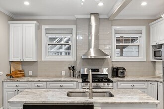 12 Colebrook St in Boston, MA - Building Photo - Building Photo