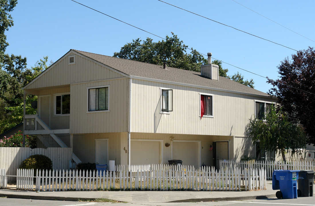 30-40 3rd St in Windsor, CA - Building Photo