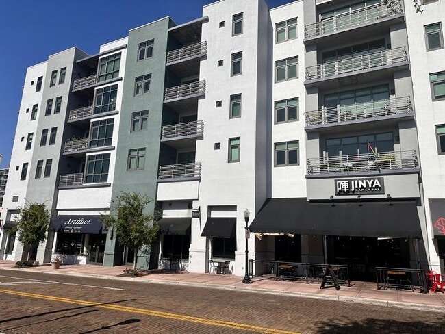 10 N Summerlin Ave in Orlando, FL - Building Photo - Building Photo