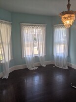 5 Nichols St, Unit 1 in Everett, MA - Building Photo