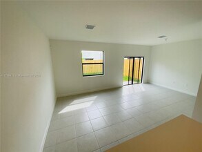 11914 SW 245 Ter in Princeton, FL - Building Photo - Building Photo