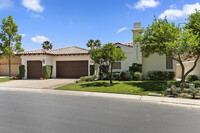 48644 Vista Palomino in La Quinta, CA - Building Photo - Building Photo