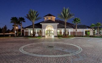 Heritage Estates - Center Square Apartments