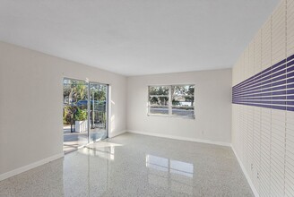 3753 46th Ave S in St. Petersburg, FL - Building Photo - Building Photo