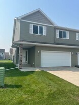 1217 S Beach Way in West Fargo, ND - Building Photo